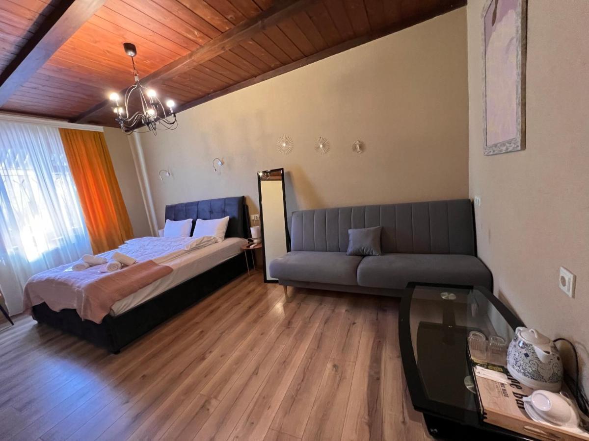 Hotel Old Tbilisi 5 Rooms מראה חיצוני תמונה